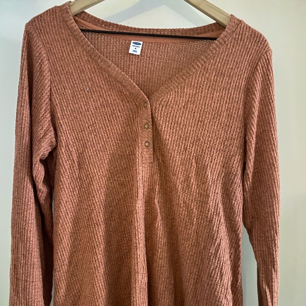 Old Navy Maternity Ribbed Henley